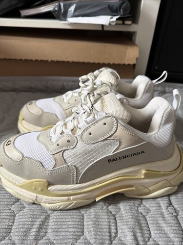 Balenciaga triple white - balenciaga,