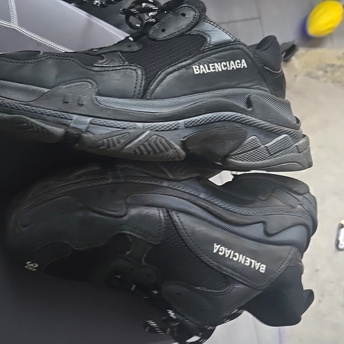 Balenciaga triple black low - triple,