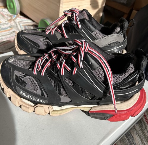 Balenciaga track size - track,