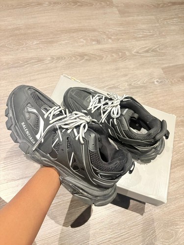 Size balenciaga tracks - balenciaga,