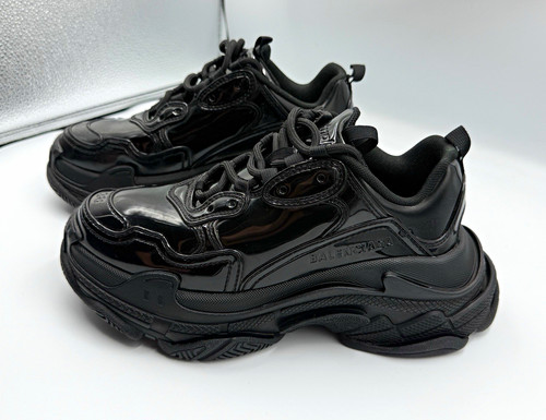 Balenciaga triple black - balenciaga,